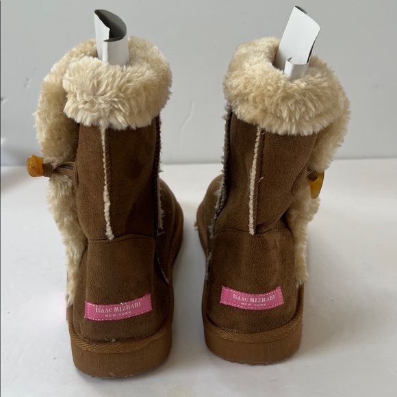 New Isaac Mizrahi Faux Fur Boot - Picture 4 of 13